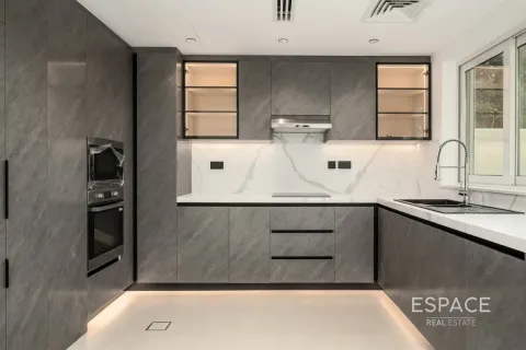 Villa in Springs 11, The Springs, Dubai 2 bedrooms, 162 sq.m. № 62141 - photo 5