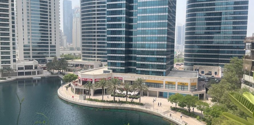 Apartamento en Dubai, 2 dormitorios, 139 m², № 113756