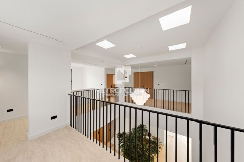 Villa en Fire, Jumeirah Golf Estates, Dubai, 5 dormitorios, 822 m², № 72956 - foto 9