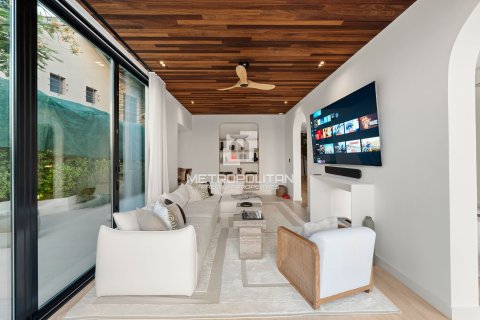 Villa en Fire, Jumeirah Golf Estates, Dubai, 5 dormitorios, 822 m², № 72956 - foto 4