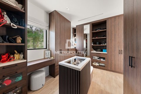 Villa en Fire, Jumeirah Golf Estates, Dubai, 5 dormitorios, 822 m², № 72956 - foto 12