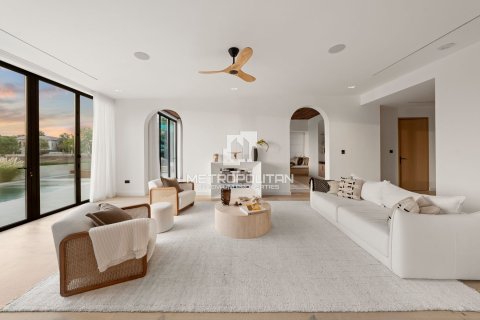 Villa en Fire, Jumeirah Golf Estates, Dubai, 5 dormitorios, 822 m², № 72956 - foto 2