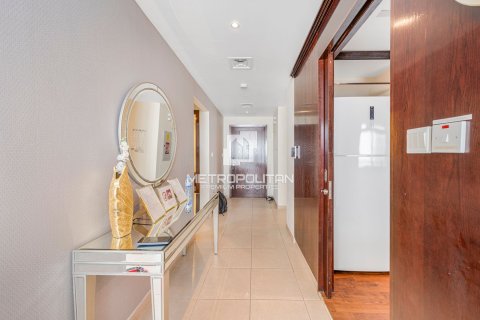 Apartment in The Residences, Downtown Dubai (Downtown Burj Dubai), Dubai 3 bedrooms, 193 sq.m. № 72960 - photo 9