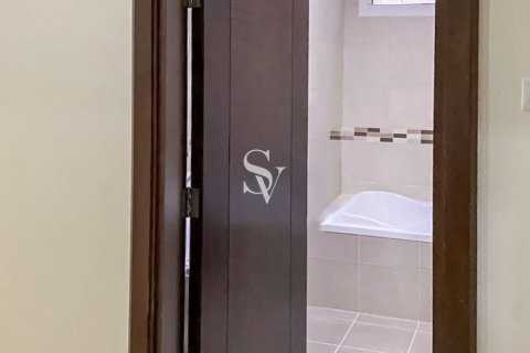 Купить квартиру в Living Legends, Дубай: 3 спальни, 168м², № 99295 - фото 13