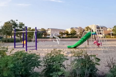 Купить квартиру в Living Legends, Дубай: 3 спальни, 168м², № 99295 - фото 22