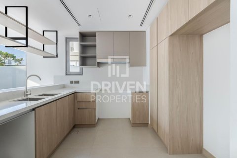 Villa en Tilal Al Ghaf, Dubai, 4 dormitorios, 220.37 m², № 136851 - foto 6