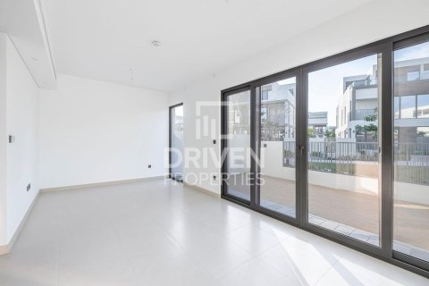 Villa en Tilal Al Ghaf, Dubai, 4 dormitorios, 220.37 m², № 136851 - foto 3
