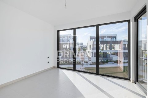 Villa en Tilal Al Ghaf, Dubai, 4 dormitorios, 220.37 m², № 136851 - foto 5