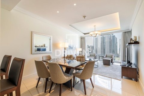 Apartamento en The Address Residence Fountain Views, Downtown Dubai (Downtown Burj Dubai), Dubai, 2 dormitorios, 139.82 m², № 136842 - foto 2