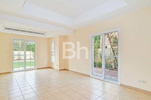 Villa en Arabian Ranches, Dubai, 3 dormitorios, 513 m², № 57214 - foto 1