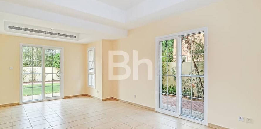 Villa en Arabian Ranches, Dubai, 3 dormitorios, 513 m², № 57214
