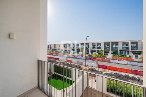 Adosado en Dubai, 3 dormitorios, 176 m², № 57208 - foto 1