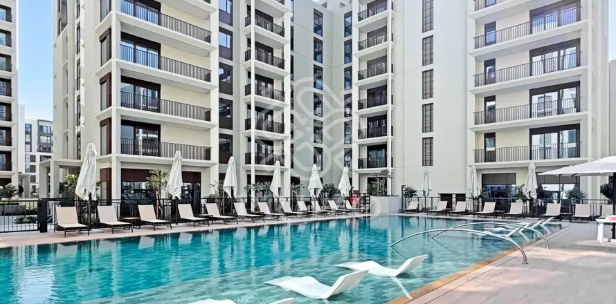 Квартира в Dubai Healthcare City, Дубай, 2 спальни, 106м², № 112070
