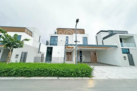 Villa in Palm Jumeirah, Dubai 4 bedrooms, 453 sq.m. № 112064