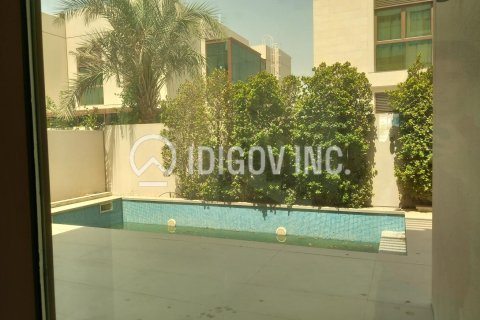 Villa en Meydan, Dubai, 6 dormitorios, 512 m², № 38589 - foto 13
