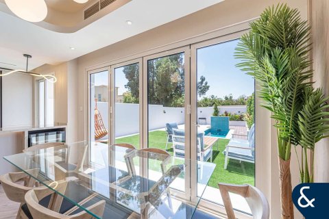 Купить виллу в Springs 11, The Springs, Дубай: 2 спальни, 157м², № 75225 - фото 4