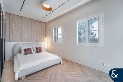 Купить виллу в Springs 11, The Springs, Дубай: 2 спальни, 157м², № 75225 - фото 12