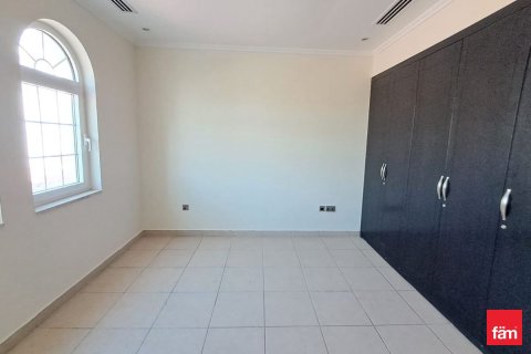 Villa en Jumeirah Park, Dubai, 3 dormitorios, 522.9 m², № 109308 - foto 6