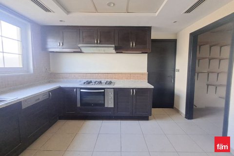 Villa en Jumeirah Park, Dubai, 3 dormitorios, 522.9 m², № 109308 - foto 20