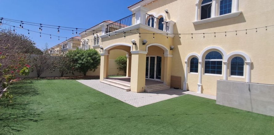 Villa en Jumeirah Park, Dubai, 3 dormitorios, 522.9 m², № 109308