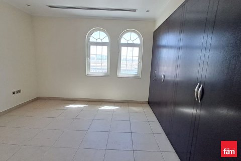 Villa en Jumeirah Park, Dubai, 3 dormitorios, 522.9 m², № 109308 - foto 7
