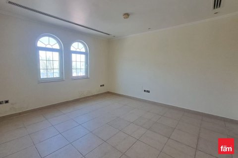 Villa en Jumeirah Park, Dubai, 3 dormitorios, 522.9 m², № 109308 - foto 5
