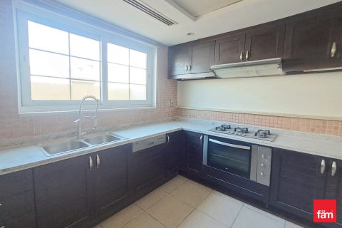 Villa en Jumeirah Park, Dubai, 3 dormitorios, 522.9 m², № 109308 - foto 22