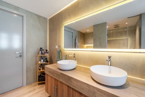 Townhouse in Jumeirah Village Triangle, Dubai 3 bedrooms, 278 sq.m. № 102338 - photo 14