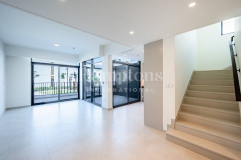 Villa à Arabian Ranches 3, Dubai, 4 chambres, 145.76480700 m², № 100669 - photo 3