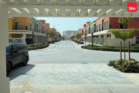 تاون هاوس في دبي 4 غرف نوم, 144 م² رقم 133140 - صورة 2
