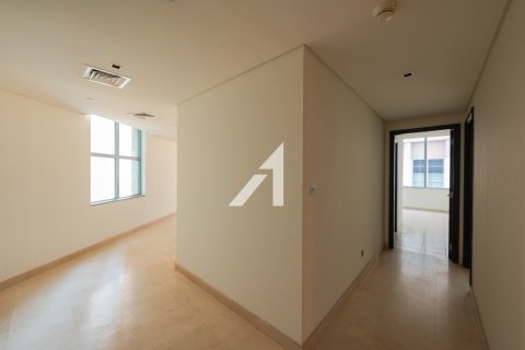 Снять в аренду квартиру в DIFC, Дубай: 2 спальни, 158м², № 83198 - фото 12