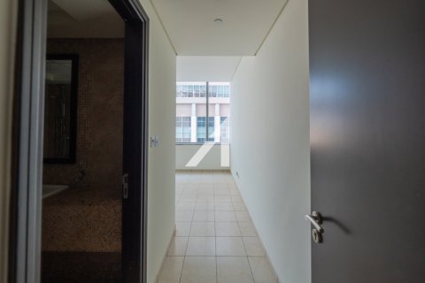 Снять в аренду квартиру в DIFC, Дубай: 2 спальни, 158м², № 83198 - фото 8