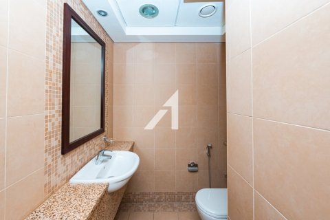 Снять в аренду квартиру в DIFC, Дубай: 2 спальни, 158м², № 83198 - фото 5