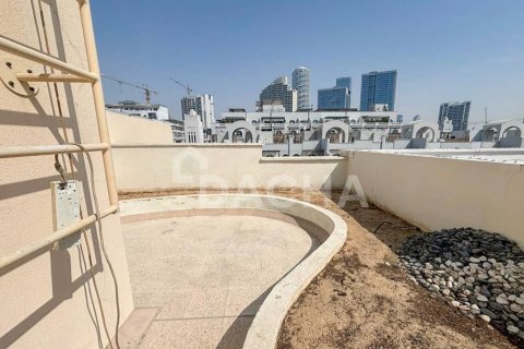 Villa à District 15, Jumeirah Village Circle, Dubai, 4 chambres, 135 m², № 133251 - photo 4