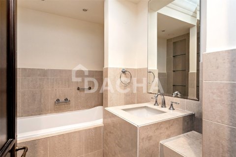 Appartement à Downtown Dubai (Downtown Burj Dubai), Dubai, 2 chambres, 132 m², № 133247 - photo 7