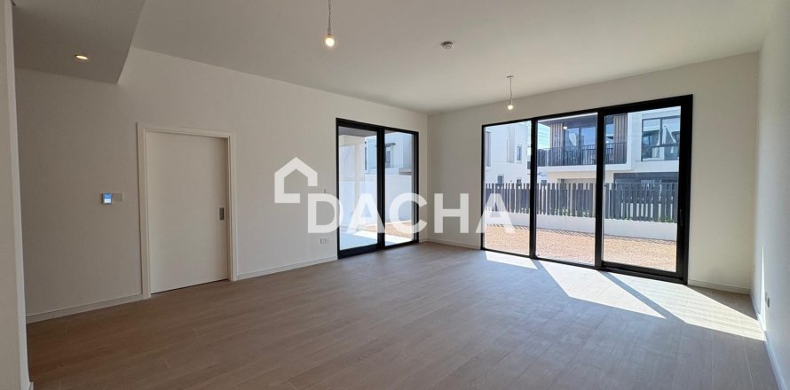 Maison de ville à Jebel Ali, Dubai, 4 chambres, 296 m², № 133246