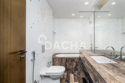 Apartment in Damac Heights, Dubai Marina, Dubai 3 bedrooms, 173 sq.m. № 105333 - photo 8