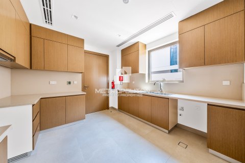 Villa en Al Furjan, Dubai, 4 dormitorios, 480 m², № 73112 - foto 9