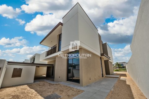 Villa en Al Furjan, Dubai, 4 dormitorios, 480 m², № 73112 - foto 4