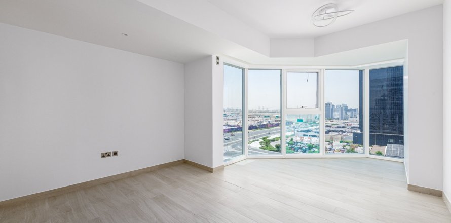 Apartment in Jumeirah Lake Towers, Dubai 1 bedroom, 80.02 sq.m. № 142105
