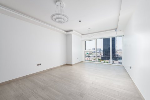 Apartment in Jumeirah Lake Towers, Dubai 1 bedroom, 80.02 sq.m. № 142105 - photo 4