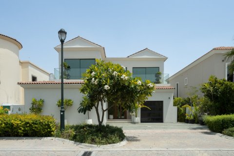 Купить виллу в Джумейра Гольф Эстейтс, Дубай: 5 спален, 714.33м², № 142089 - фото 17
