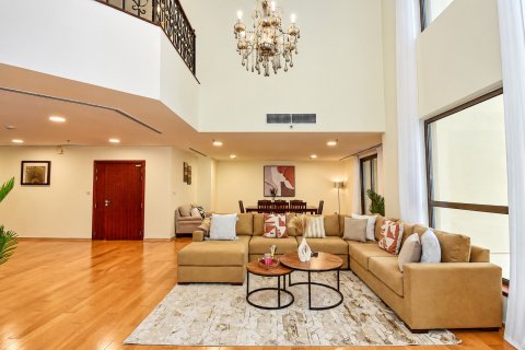 Apartment in Jumeirah Beach Residence, Dubai 4 bedrooms, 317.19 sq.m. № 142096 - photo 3