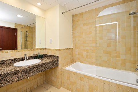 Apartment in Jumeirah Beach Residence, Dubai 4 bedrooms, 317.19 sq.m. № 142096 - photo 12