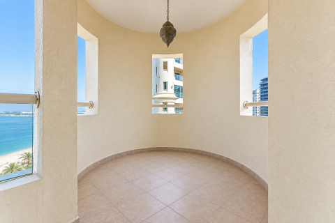 Apartment in Palm Jumeirah, Dubai 3 bedrooms, 200.57 sq.m. № 142106 - photo 4