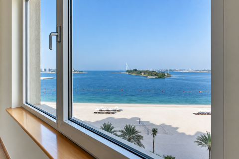 Apartment in Palm Jumeirah, Dubai 3 bedrooms, 200.57 sq.m. № 142106 - photo 3