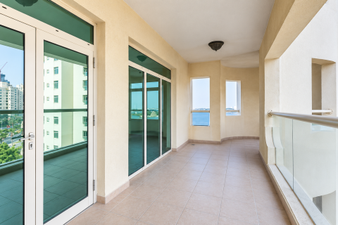 Apartment in Palm Jumeirah, Dubai 3 bedrooms, 200.57 sq.m. № 142106 - photo 10