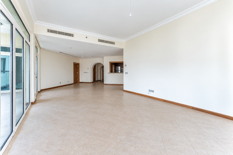 Apartment in Palm Jumeirah, Dubai 3 bedrooms, 200.57 sq.m. № 142106 - photo 2