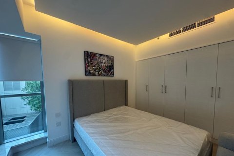 Apartment in Downtown Dubai (Downtown Burj Dubai), Dubai studio, 43.52 sq.m. № 142090 - photo 4