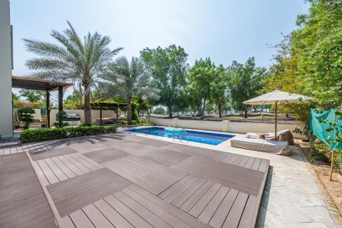 Villa in Jumeirah Golf Estates, Dubai 5 bedrooms, 508.18 sq.m. № 142097 - photo 24
